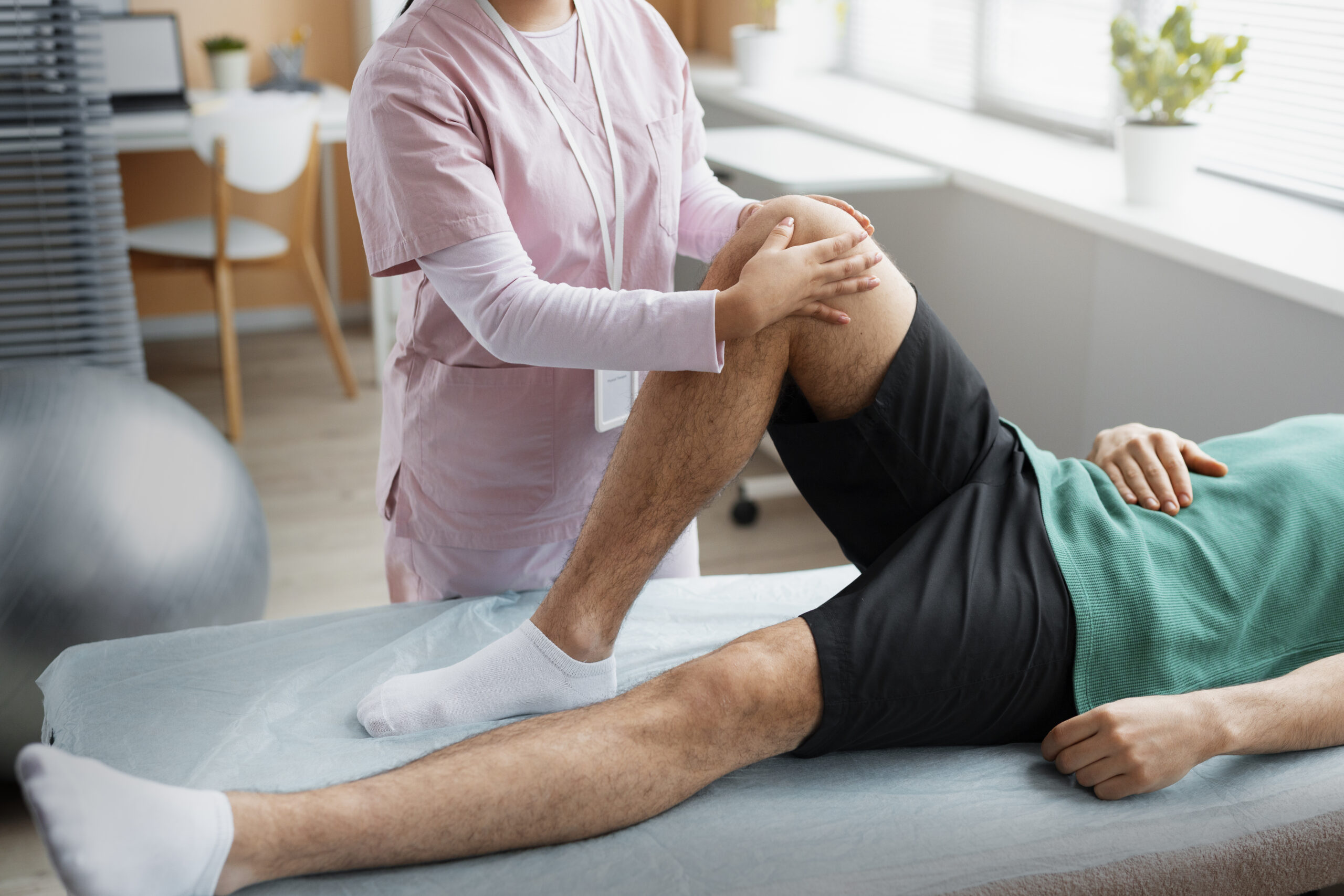 The Ultimate Guide to Choosing a Joint Replacement Doctor in Pune